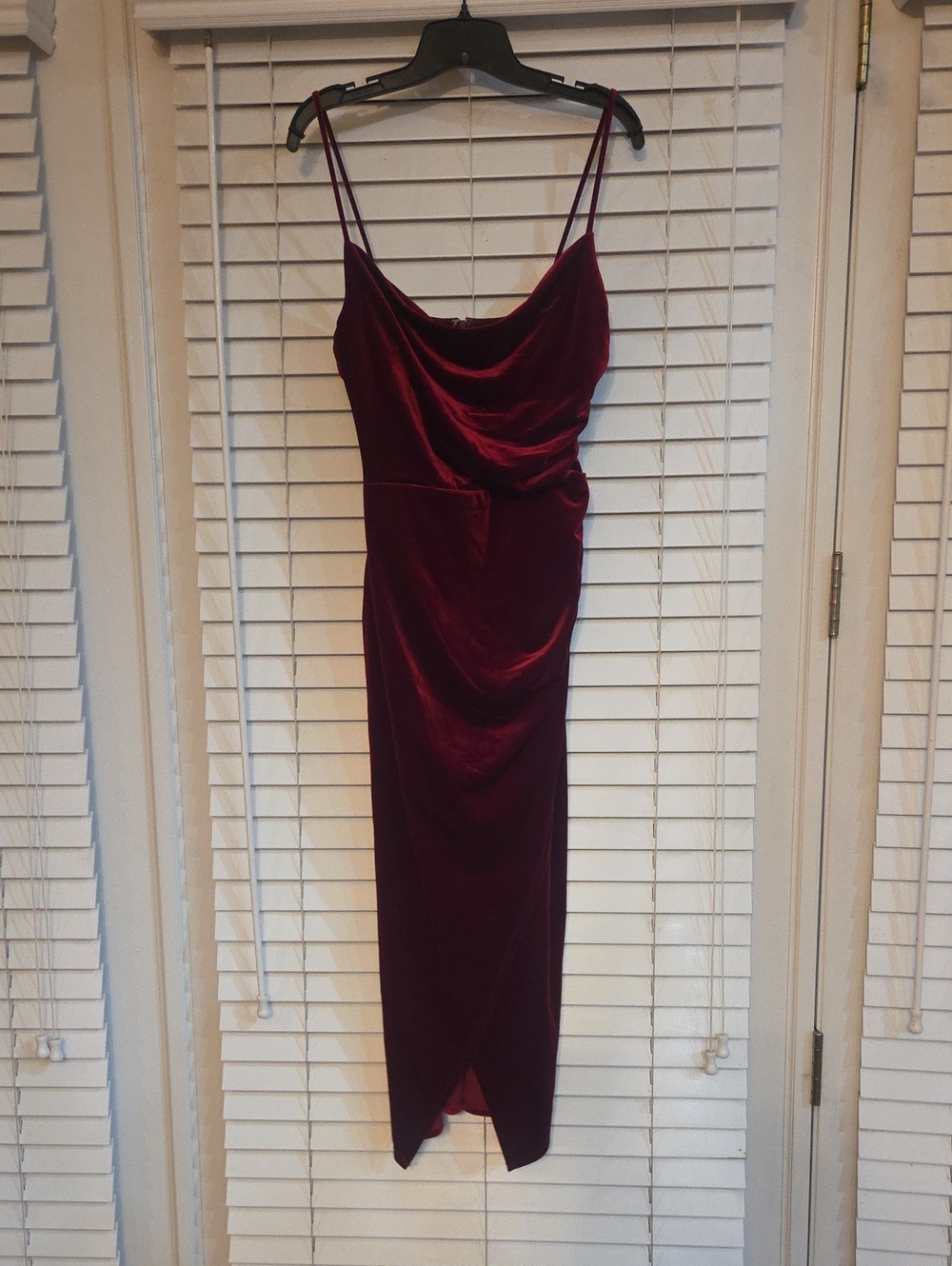 Laundry By Shelli Segal Wine Velvet Cowl Midi Dress